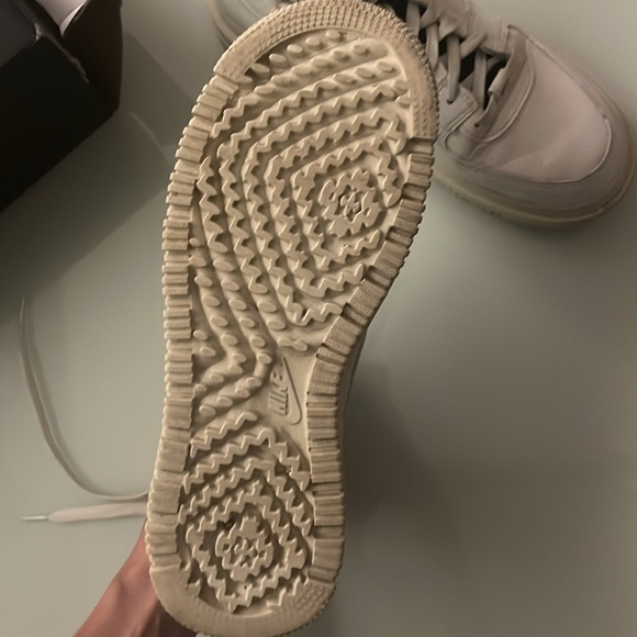 Shoes - Picture 4 of 8